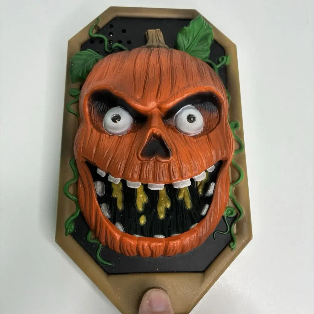 1996 Toy State Halloween Pumpkin Talking Animated Door Bell Prop w/ Sound Works